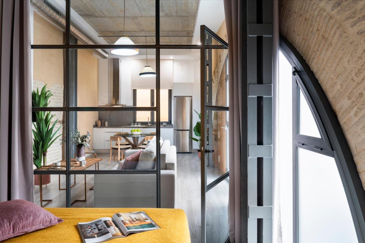 Suites Maestranza - Herreria By Magno Apartments セビリア エクステリア 写真