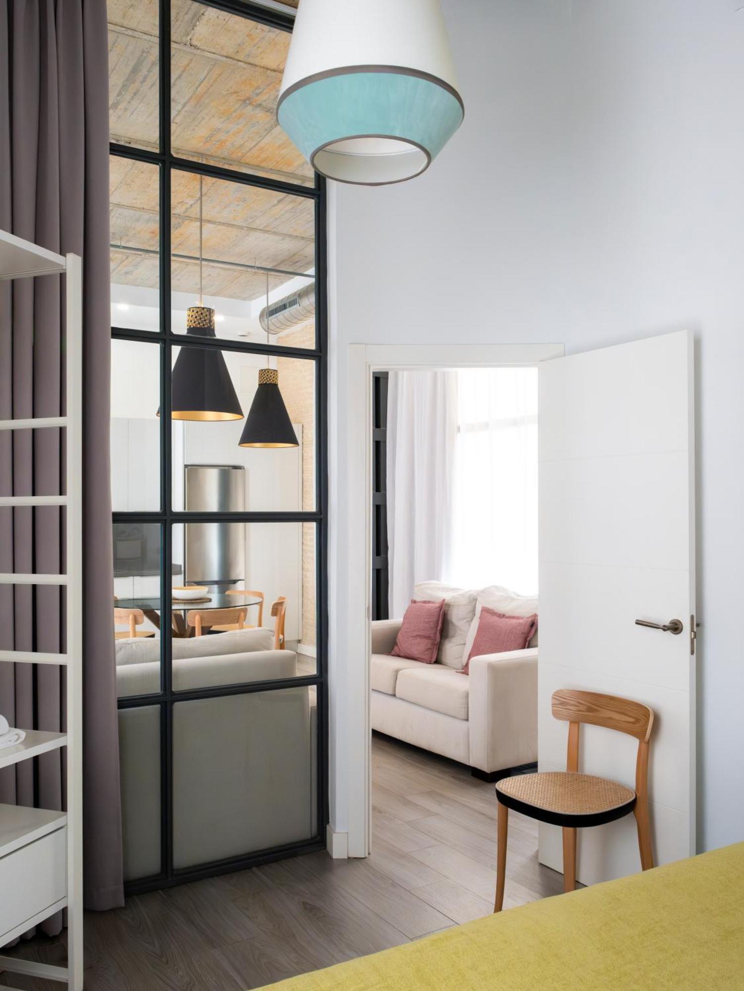 Suites Maestranza - Herreria By Magno Apartments セビリア エクステリア 写真