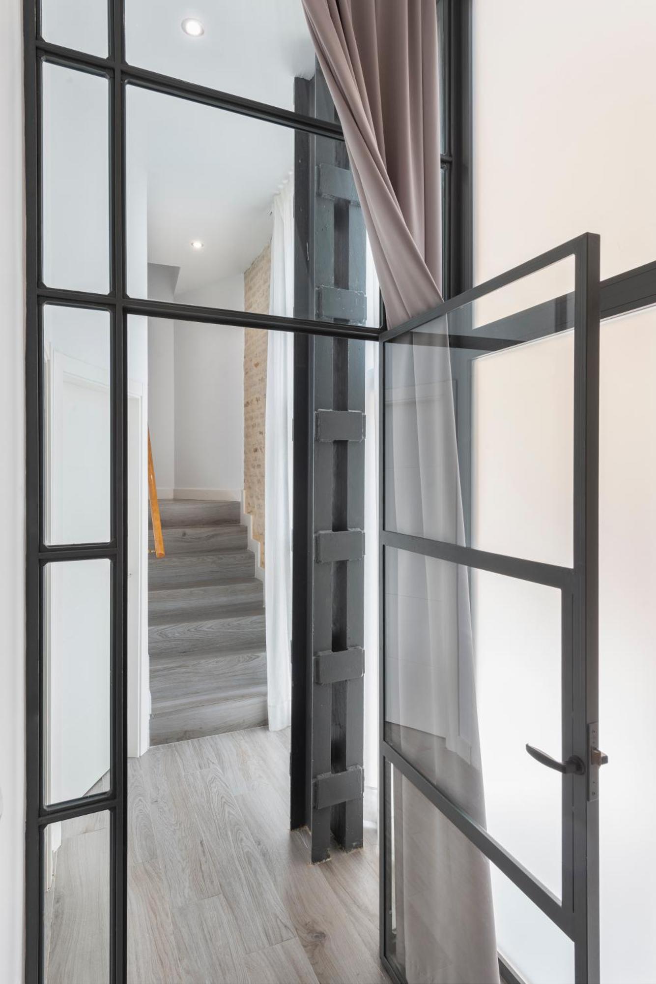 Suites Maestranza - Herreria By Magno Apartments セビリア 部屋 写真